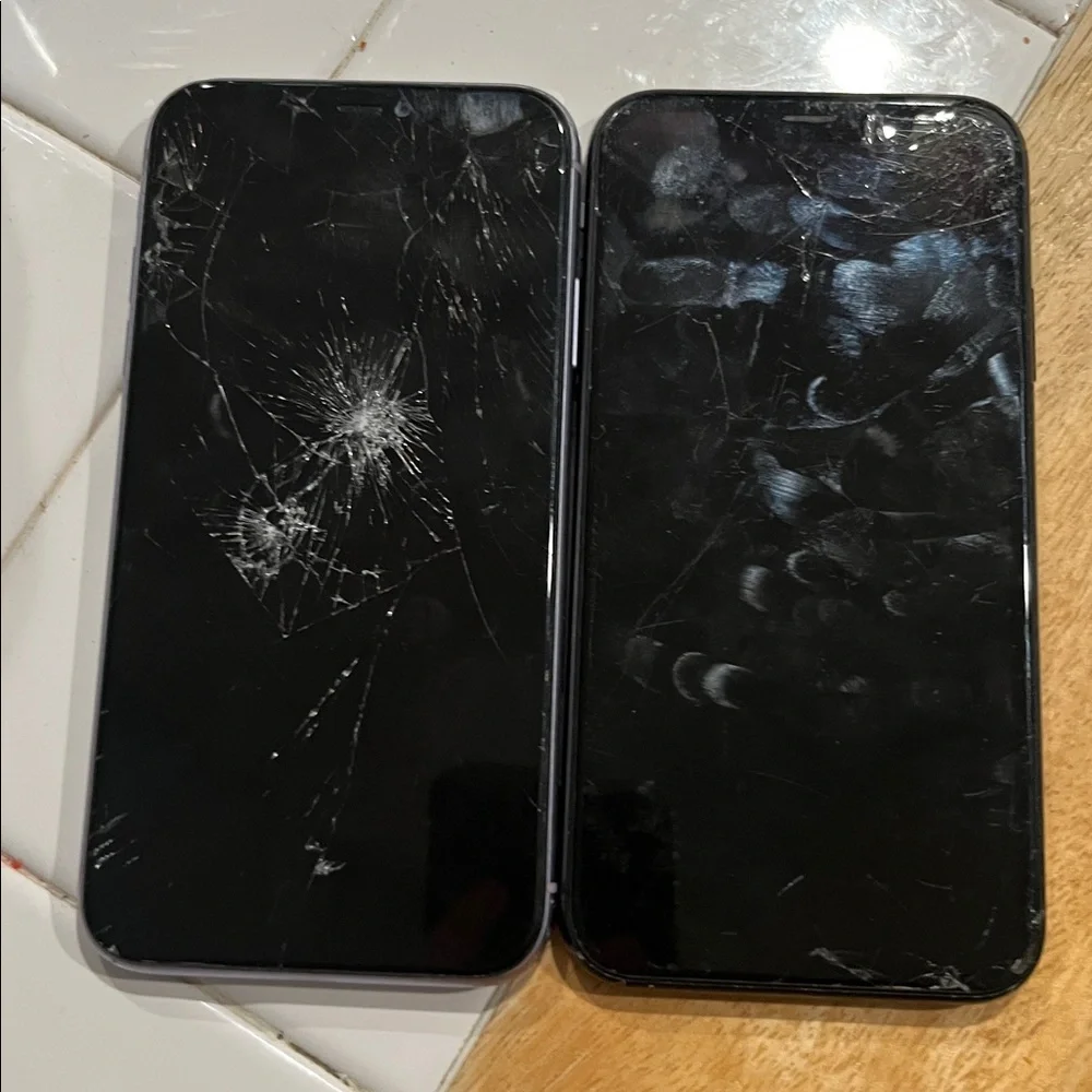 Apple iPhone 11 and XR Set - Lavender and Black